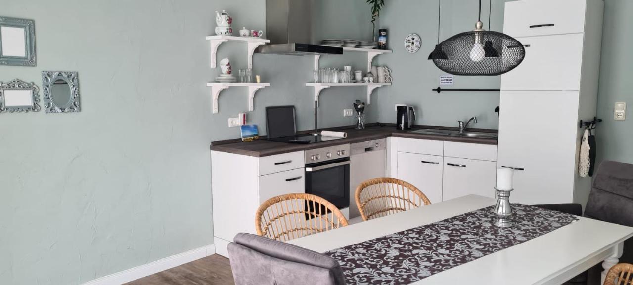 Lotta'S Ferienhaeuschen Appartement Emden Buitenkant foto